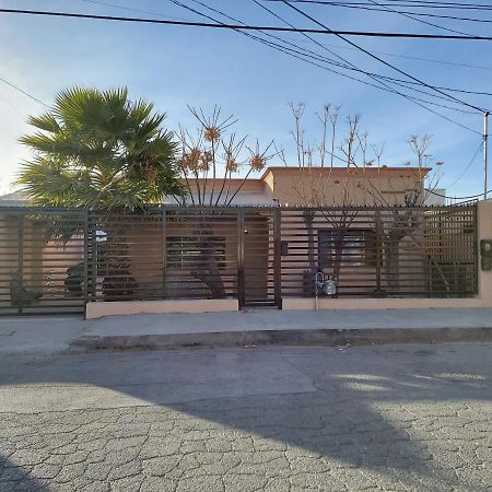 Villa Casa En La Zona Centro De La Ciudad Ciudad Juárez Exterior foto