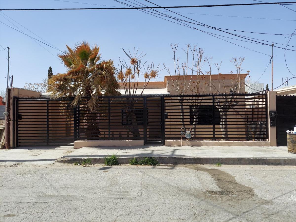 Villa Casa En La Zona Centro De La Ciudad Ciudad Juárez Exterior foto